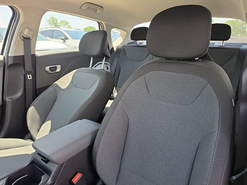 New 2026 Kia K4 FWD image 21