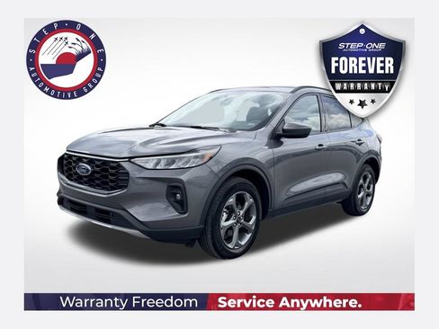 Used 2025 Ford Escape ST-Line Select AWD/4WD image 1