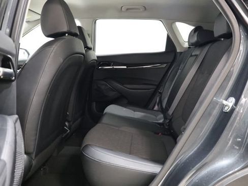 Used 2025 Kia Seltos S FWD image 31