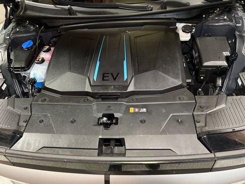 Used 2024 Hyundai Ioniq 5 SEL RWD image 17