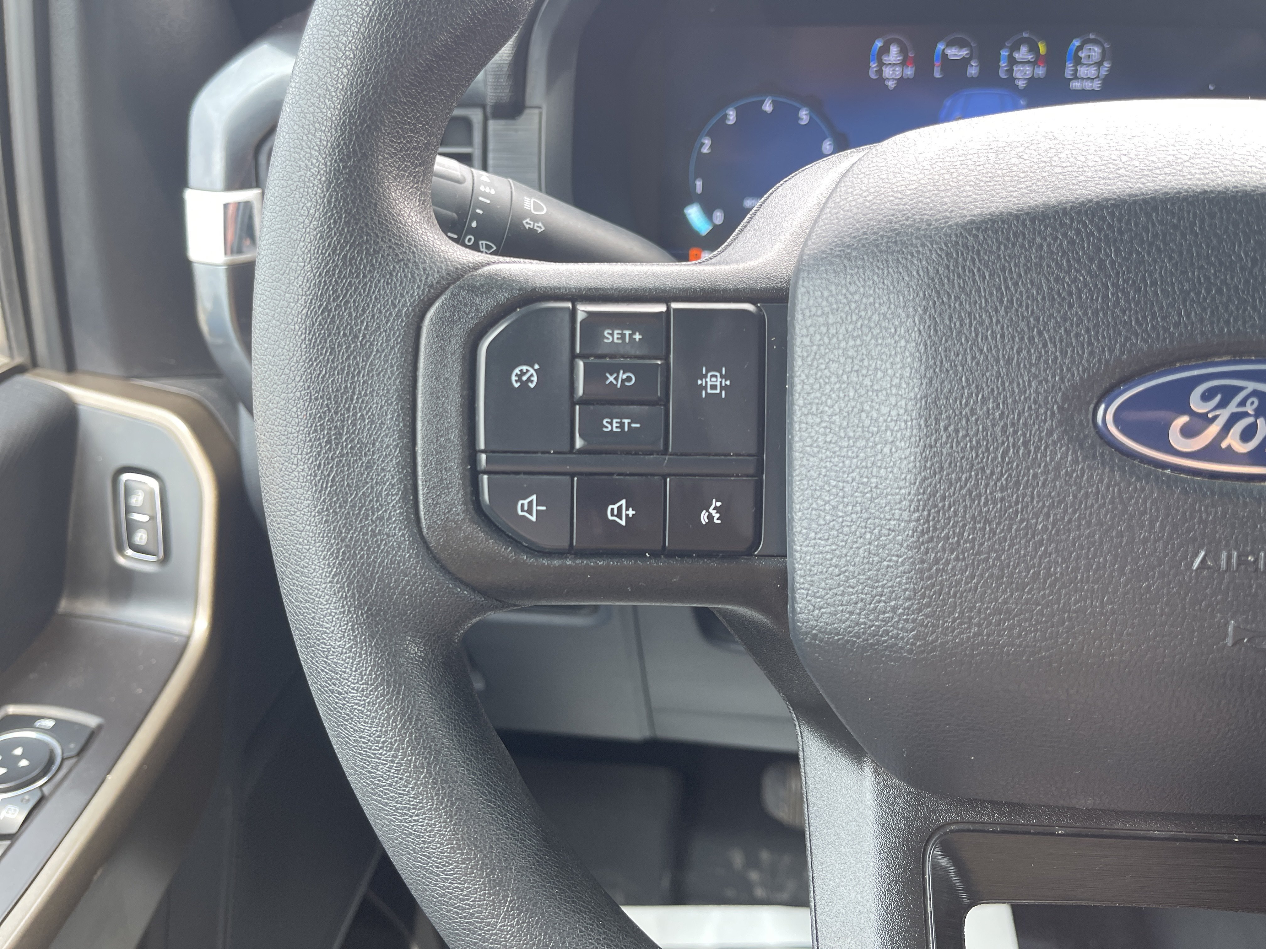 Used 2024 Ford F150 STX w/ Equipment Group 201A FX4 AWD/4WD image 17