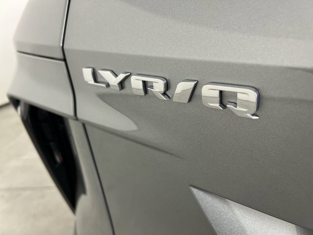 Used 2026 Cadillac Lyriq Sport AWD/4WD image 32