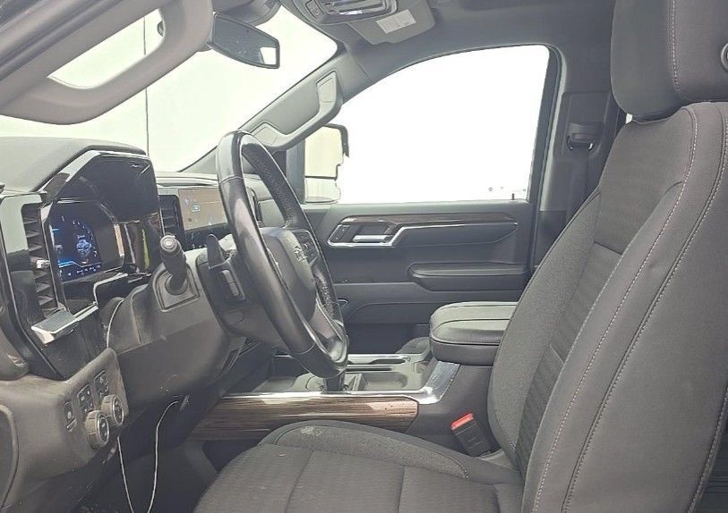 Used 2024 Chevrolet Silverado 1500 RST w/ Max Trailering Package AWD/4WD image 5