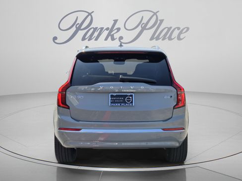 Used 2026 Volvo XC90 B6 Plus w/ Protection Package Premier AWD/4WD image 4