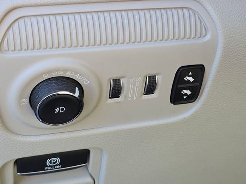Used 2024 Jeep Wagoneer Series II AWD/4WD image 22