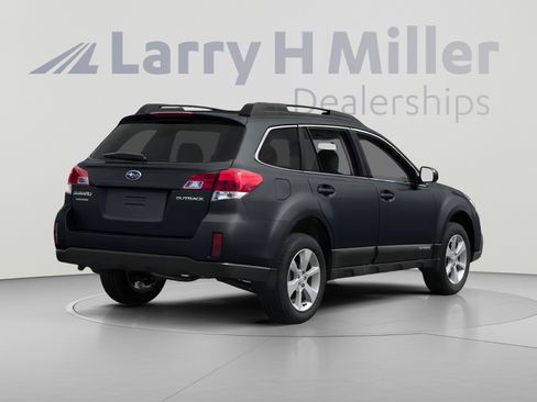 Used 2013 Subaru Outback 2.5i Limited AWD/4WD image 2