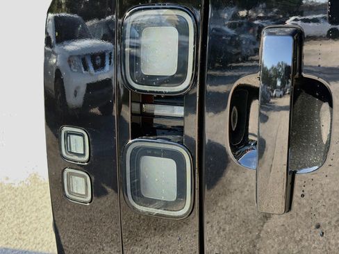 New 2026 Land Rover Defender 110 OCTA AWD/4WD image 10