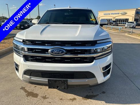 Used 2023 Ford Expedition Max Limited RWD image 2