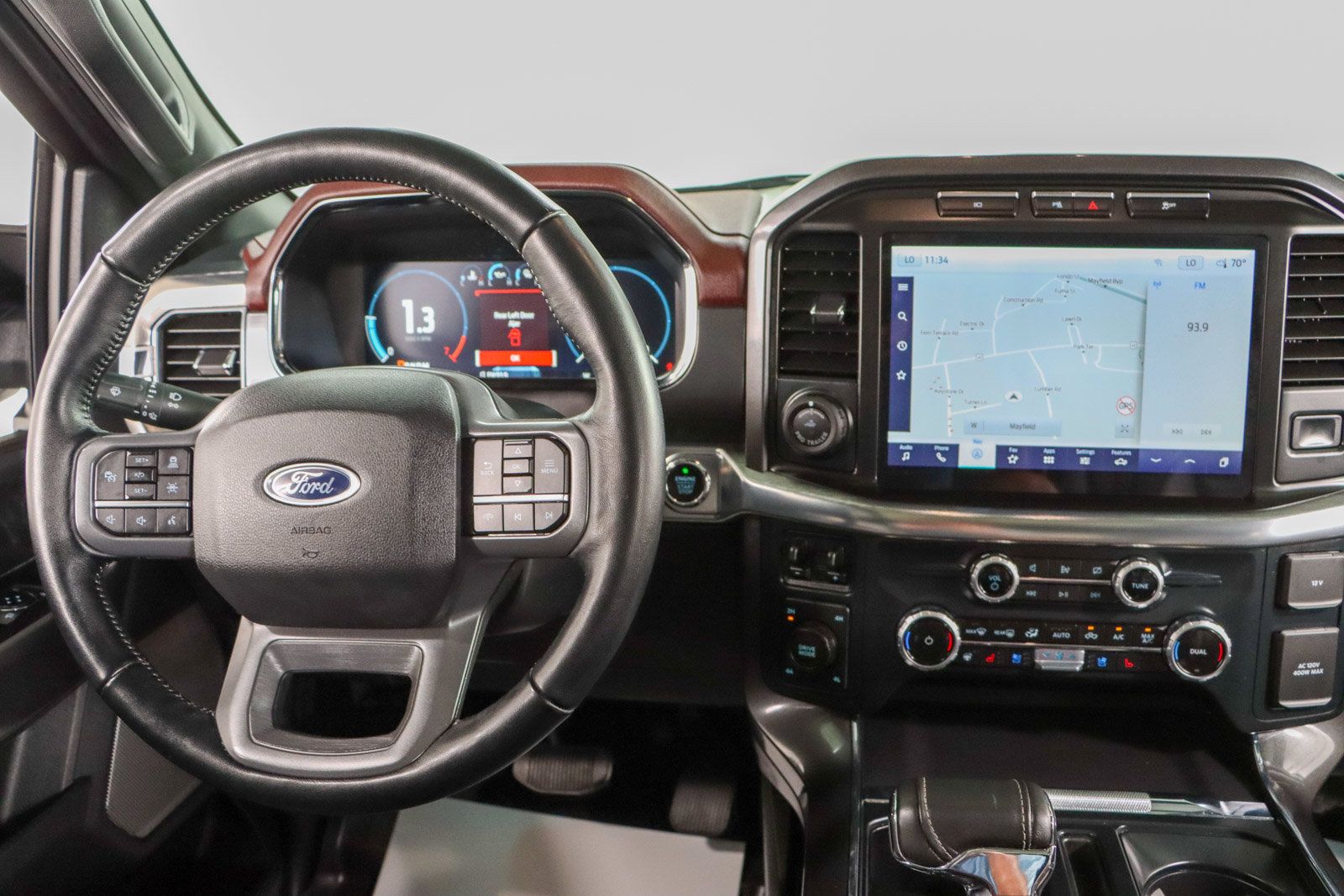Used 2023 Ford F150 Lariat w/ Equipment Group 502A High AWD/4WD image 18