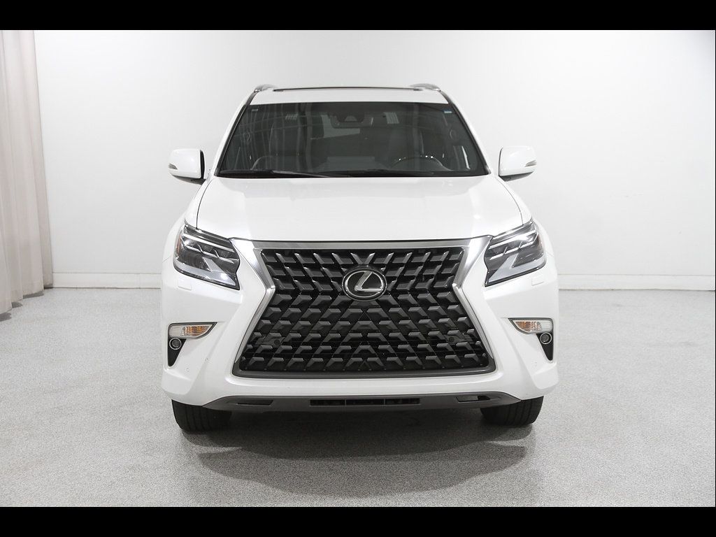 Used 2022 Lexus GX 460 Premium w/ Premium Package AWD/4WD image 2