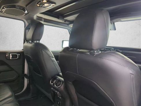 Used 2021 Jeep Wrangler Unlimited Sahara image 19