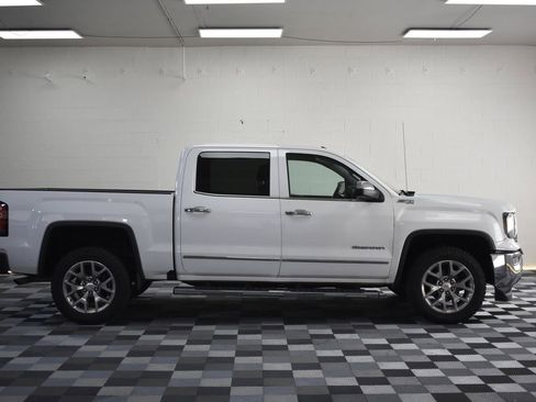 Used 2018 GMC Sierra 1500 SLT w/ SLT Premium Package AWD/4WD image 6