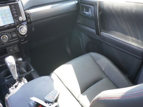 Used 2022 Toyota 4Runner TRD Off-Road Premium w/ Moonroof Package image 18