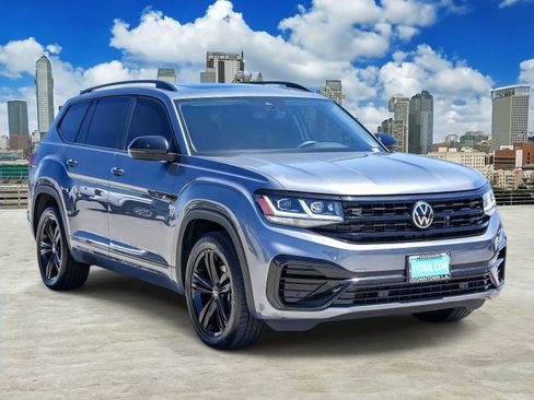 Certified 2023 Volkswagen Atlas SEL R-Line AWD/4WD image 3