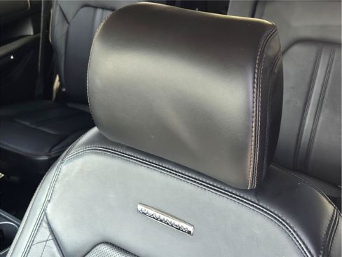 Used 2019 Ford Expedition Platinum RWD image 22