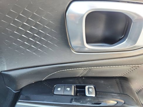 Used 2023 Kia Sorento SX image 34