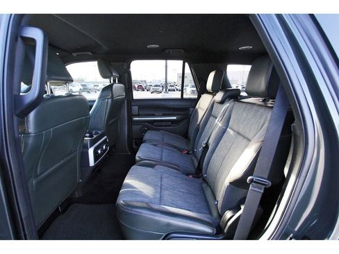 Used 2022 Ford Expedition Timberline image 10