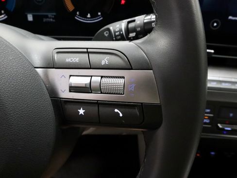 Certified 2025 Hyundai Kona SEL FWD image 28