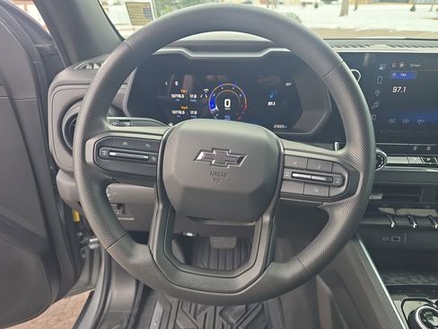 Used 2024 Chevrolet Colorado Trail Boss w/ Technology Package image 16
