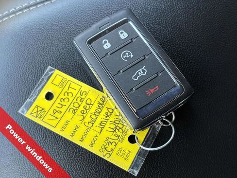 New 2025 Jeep Grand Cherokee L Limited image 30