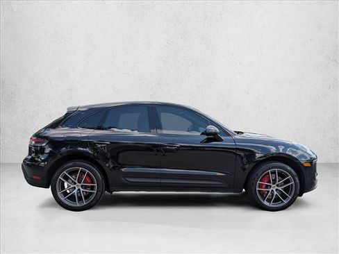 Used 2022 Porsche Macan S AWD/4WD image 3