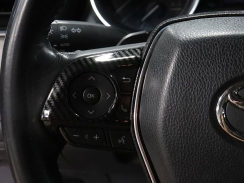 Used 2018 Toyota Camry SE FWD image 28