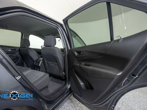 Used 2022 Chevrolet Equinox LT FWD image 32