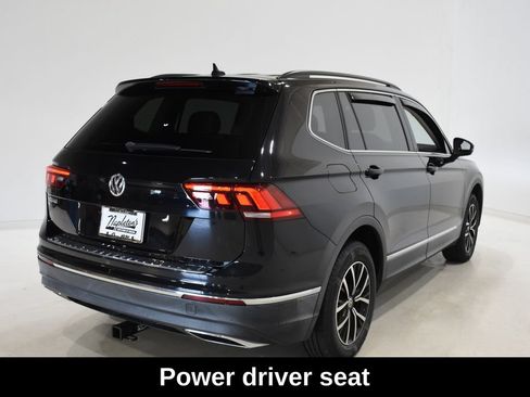 Used 2021 Volkswagen Tiguan SE w/ Panoramic Sunroof Package FWD image 6