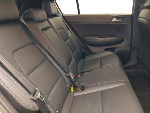 Used 2020 Kia Sportage S FWD image 19