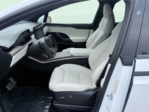 Used 2023 Tesla Model X AWD/4WD image 32