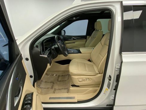 Used 2021 Cadillac Escalade ESV Premium Luxury AWD/4WD image 20