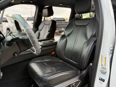 Used 2022 Jeep Wagoneer Series II image 25