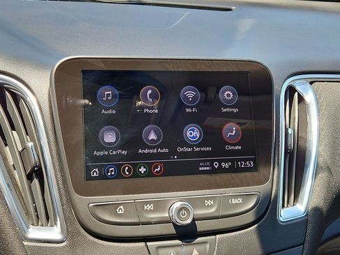 Used 2021 Chevrolet Malibu LT FWD image 13