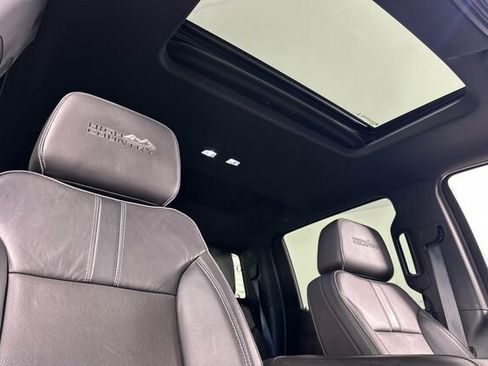 Used 2019 Chevrolet Silverado 1500 High Country w/ Technology Package image 18