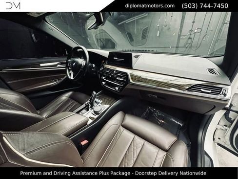 Used 2018 BMW 540i RWD image 19