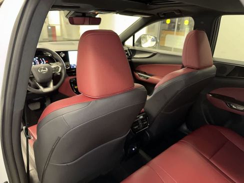 Used 2025 Lexus NX 350 AWD w/ Accessory Package (2T) image 27