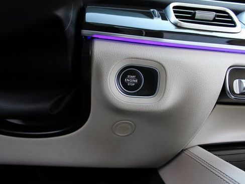 Used 2024 Mercedes-Benz GLE 450e 4MATIC image 18