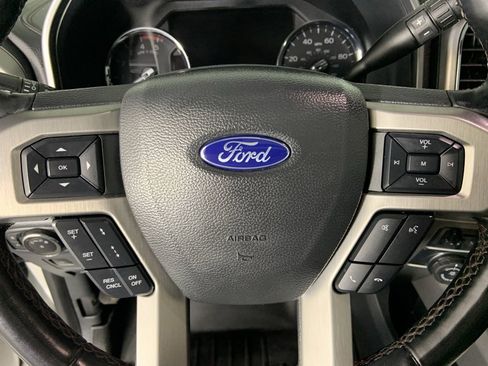 Used 2022 Ford F350 Platinum image 32