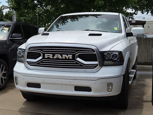 Used 2018 RAM 1500 Limited AWD/4WD image 2