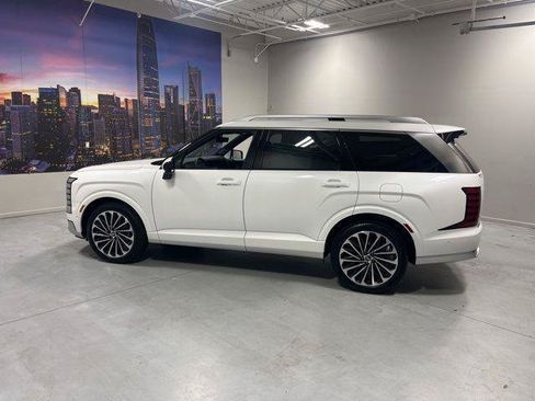 New 2026 Hyundai Palisade Calligraphy FWD image 4