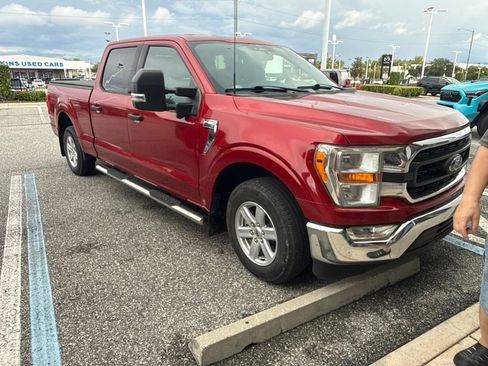 Used 2022 Ford F150 XLT w/ Trailer Tow Package RWD image 3