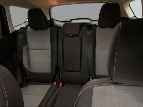 Used 2019 Ford Escape SE image 19