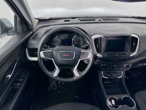 Used 2024 GMC Terrain SLE w/ Driver Convenience Package image 29