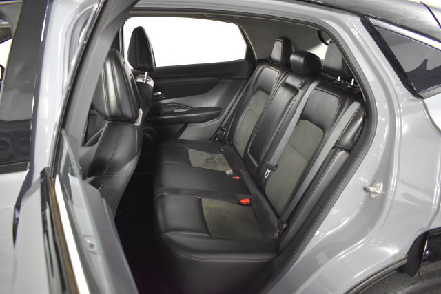 Used 2024 Nissan Ariya AWD image 31