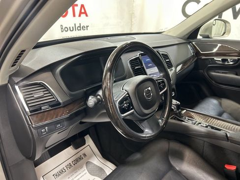 Used 2016 Volvo XC90 T6 Momentum image 26