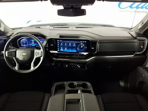 Used 2025 Chevrolet Silverado 1500 LT RWD image 13