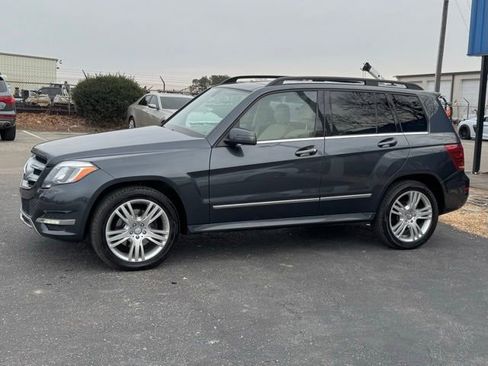 Used 2013 Mercedes-Benz GLK 350 4MATIC image 4