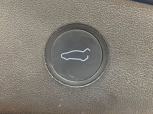 Used 2022 Tesla Model 3 RWD image 18