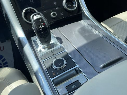 Used 2019 Land Rover Range Rover Sport HSE image 22