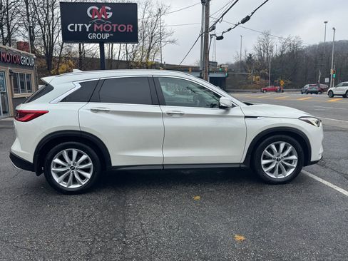 Used 2019 INFINITI QX50 Essential w/ Premium Heat Package image 8